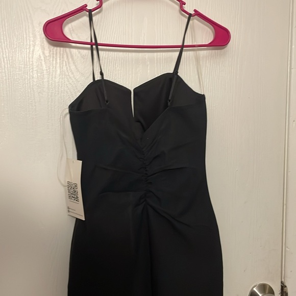 Black Dress - Picture 3 of 6